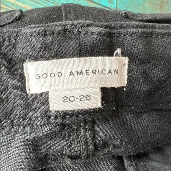 Good American - Always Fit - One-Size-Fits-Four Design - Picture 10 of 11